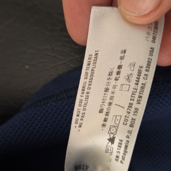 Patagonia lightweight Half Zip - Picture 6 of 8